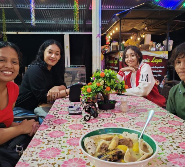 Marisquería y cafetín Lugui