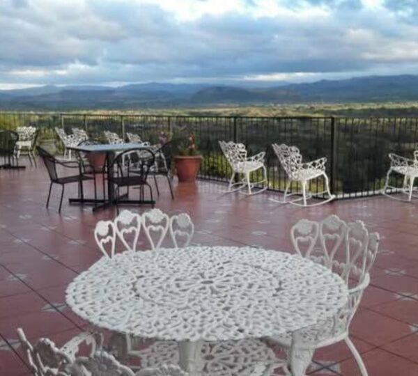 Miradas Hotel-Café-Restaurante