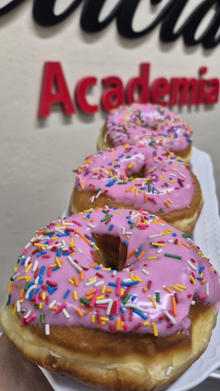 Academia y Panadería Delicias — fotografía 2