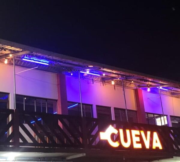 Bar y Restaurante La Cueva