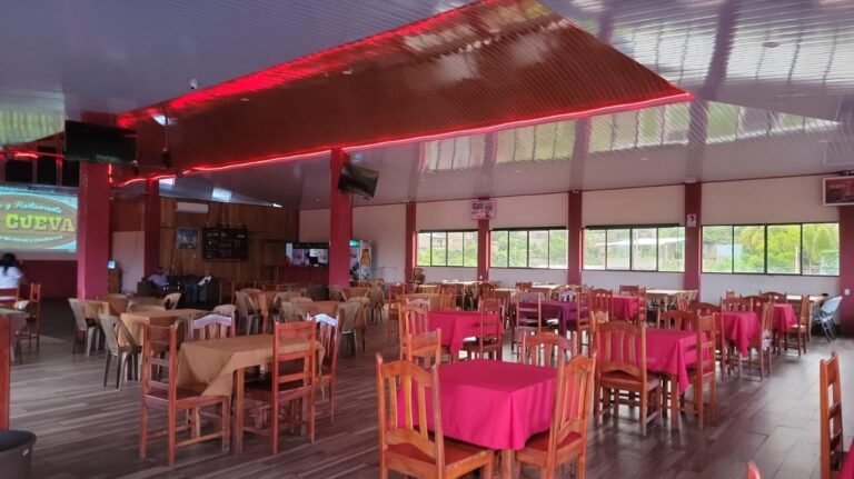 Bar y Restaurante La Cueva — fotografía 4