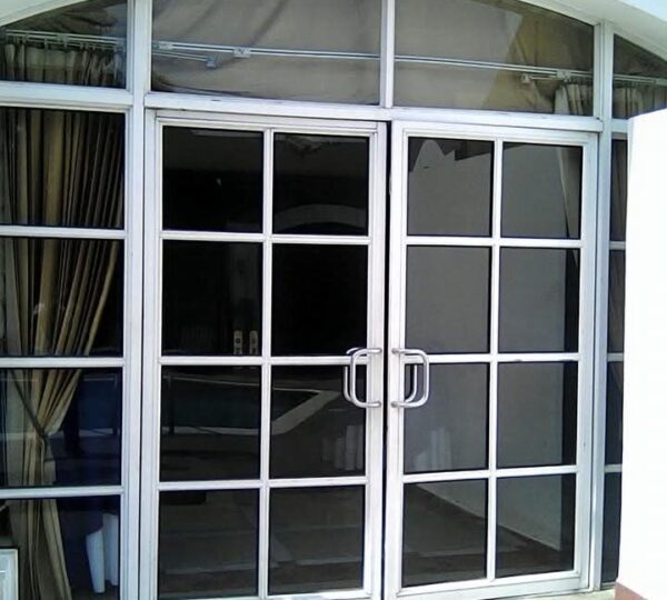 Instalaciones ALVIZU aluminio y vidrios zuniga