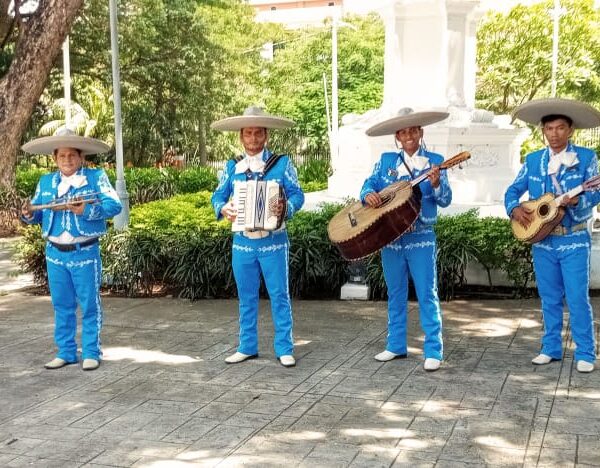 Mariachi Veracruz de Managua