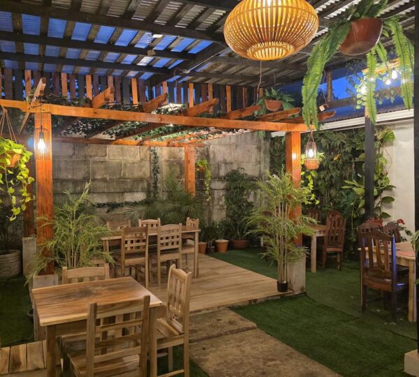 SOPAS Y ASADOS LAS PÉRGOLAS PARAÍSO