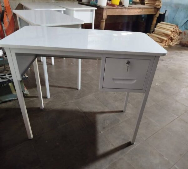 Moisa metalúrgica - Construcciones