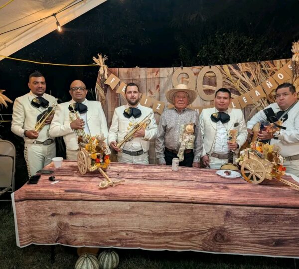 Mariachi Viva México